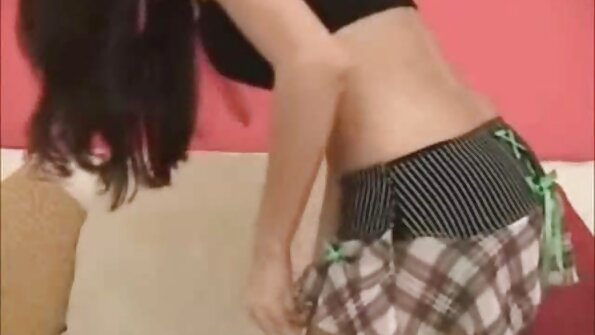 Stunningly panas brunette babe meunang banged ku dokter nya