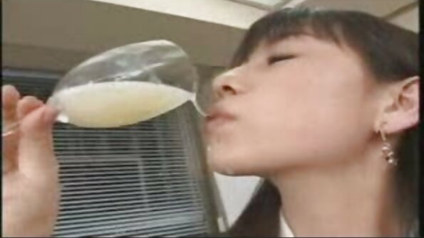 Petite pirang Darling meunang cock badag nepi liang butt kedap nya